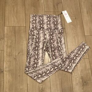 Sweat & Milk Pants Snakeskin Size M